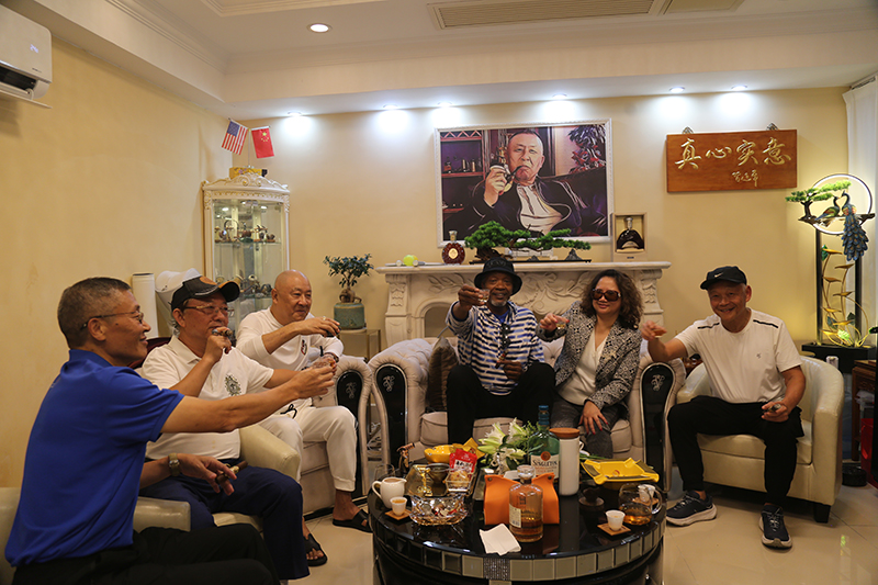 1734630435380352.jpg 1734630435380352.jpg